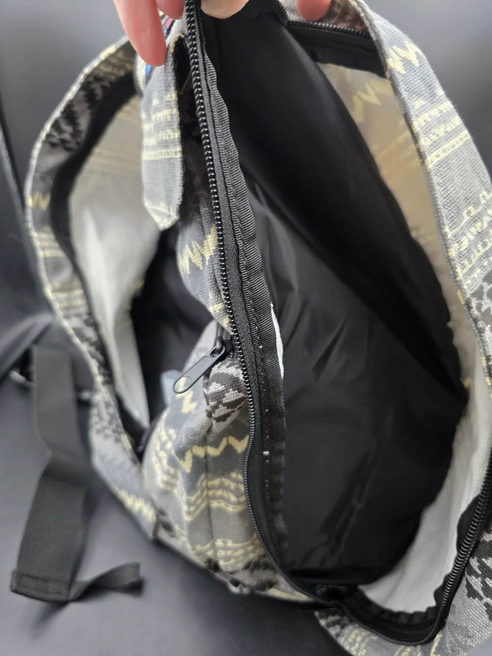 KAVU Men's Gray Patterned Sling Bag